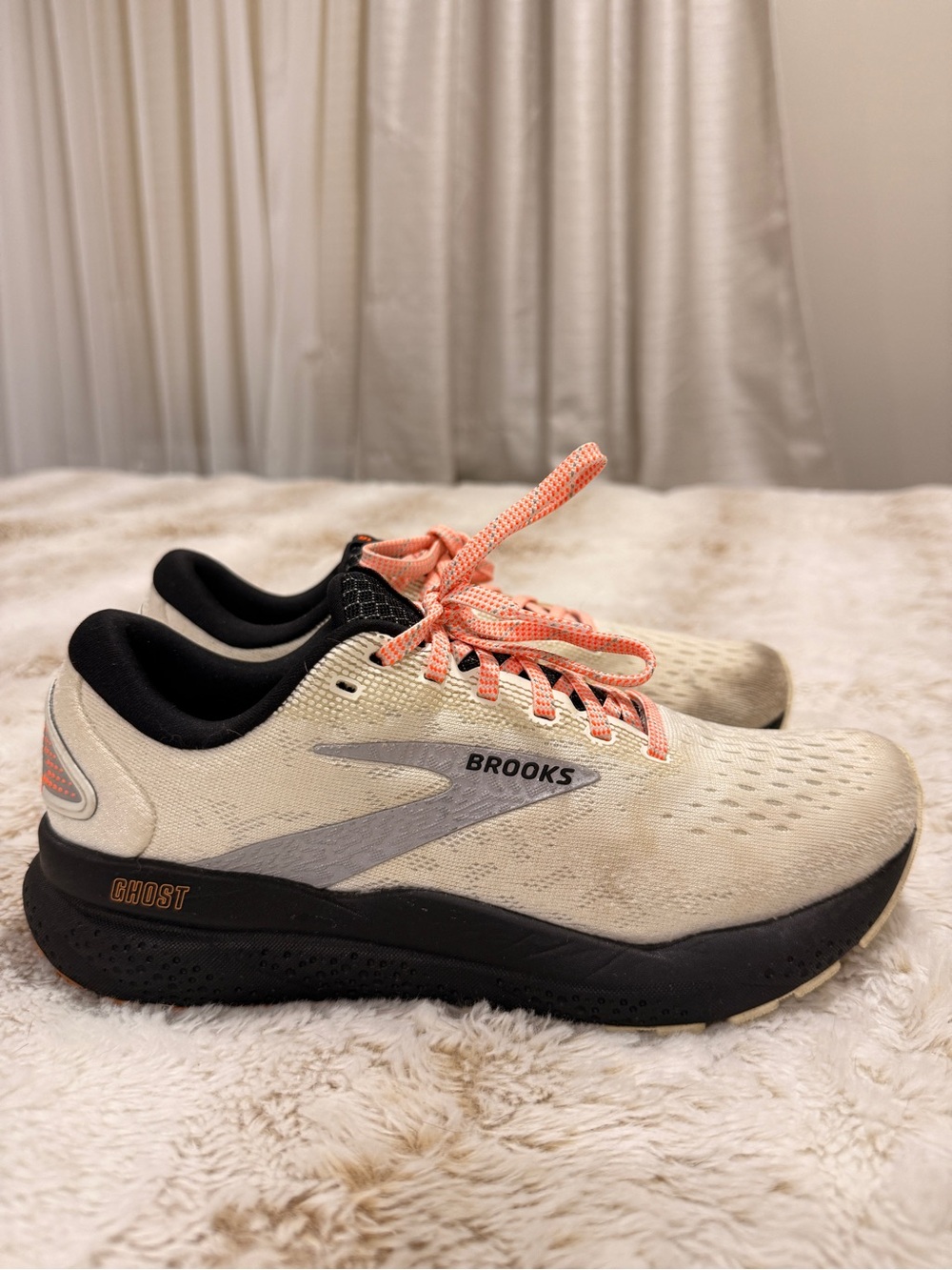 Brooks Ghost 16 Women’s Running Shoes Cream Orange Black Size 7.5